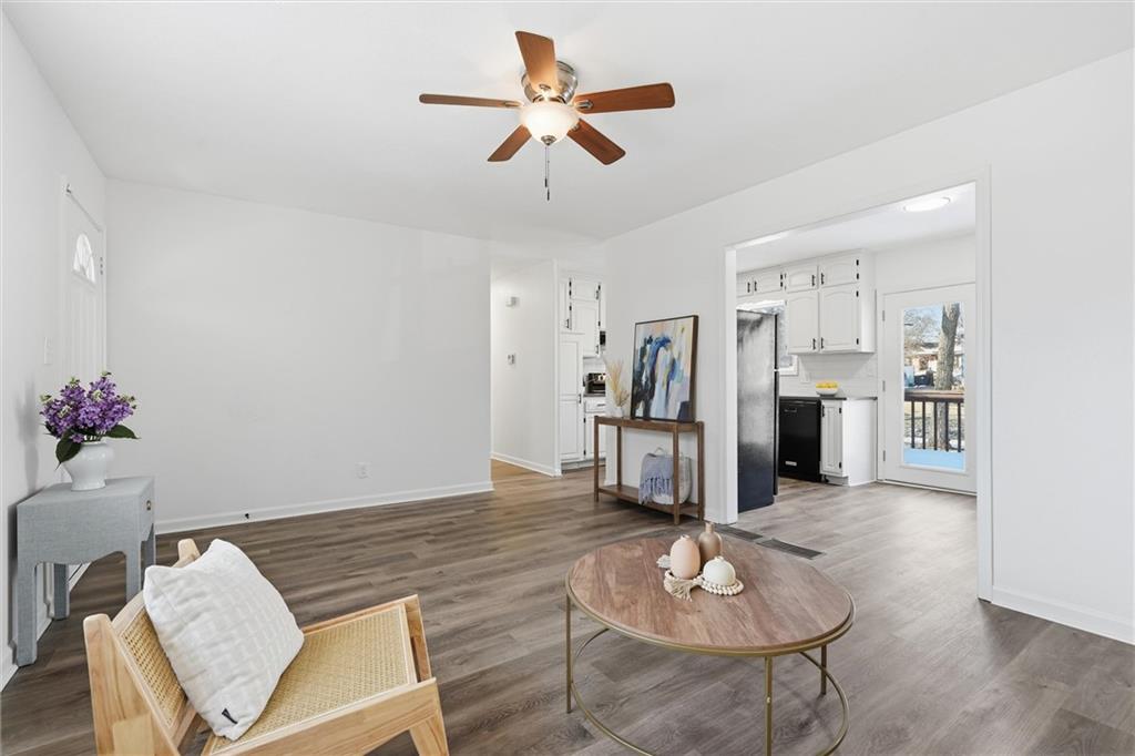 605 Northeast 3rd Street Blue Springs, MO 64014 - Photo 9 of 47