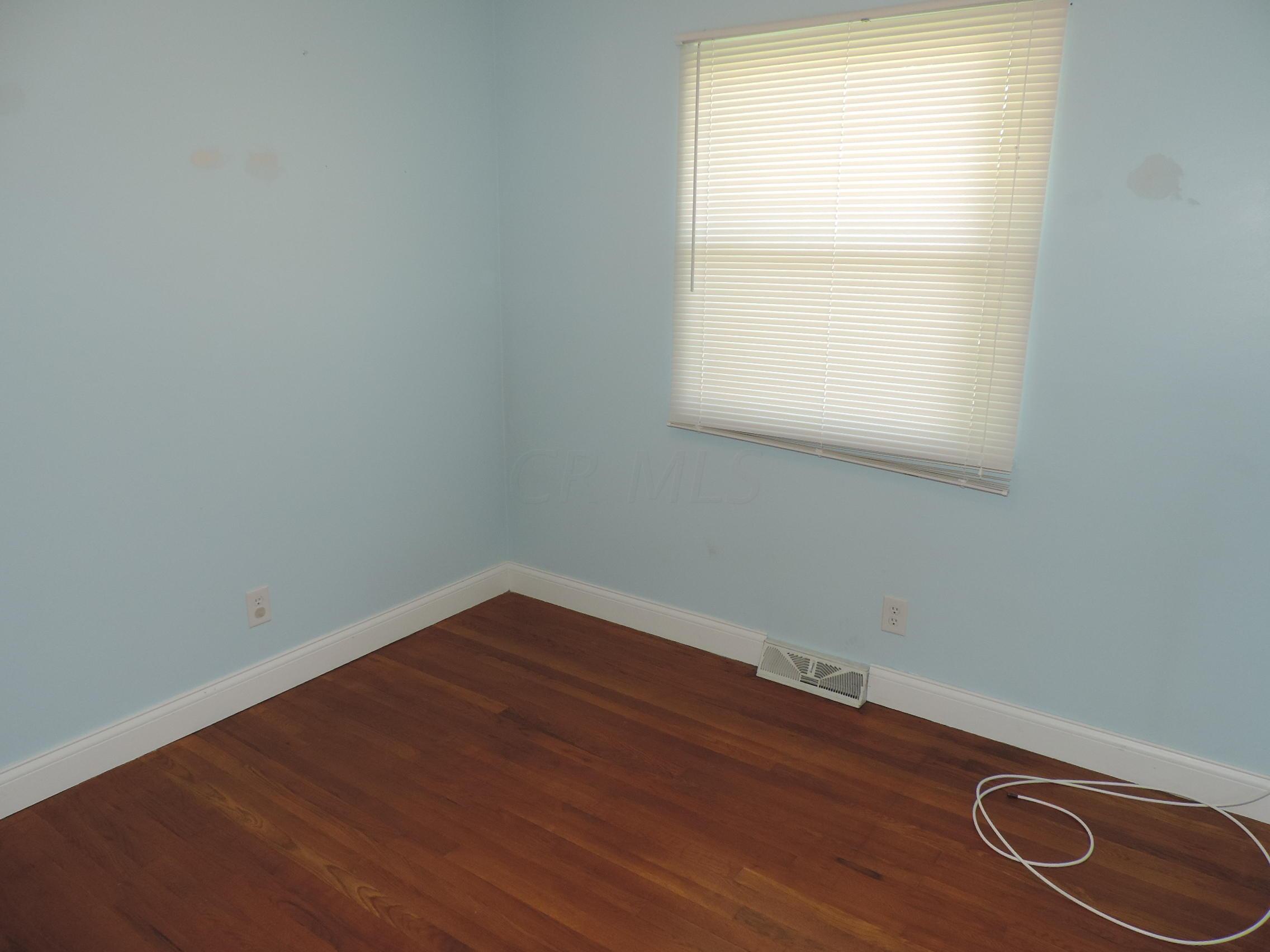 4354 Charlotte Road Obetz, OH 43207 - Photo 8 of 18 Gallery Image 8