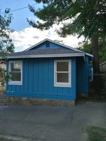 $760 | 228 Miami Avenue, Miami, AZ 85539