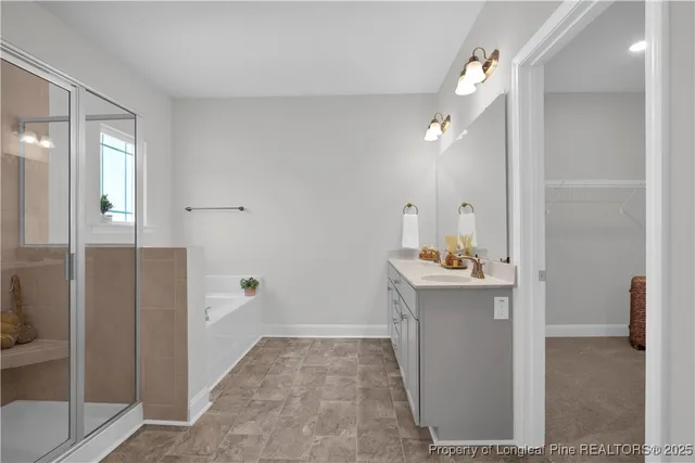 $574,000 | 66 South Hawks Rdg Lane, Smithfield, NC 27577