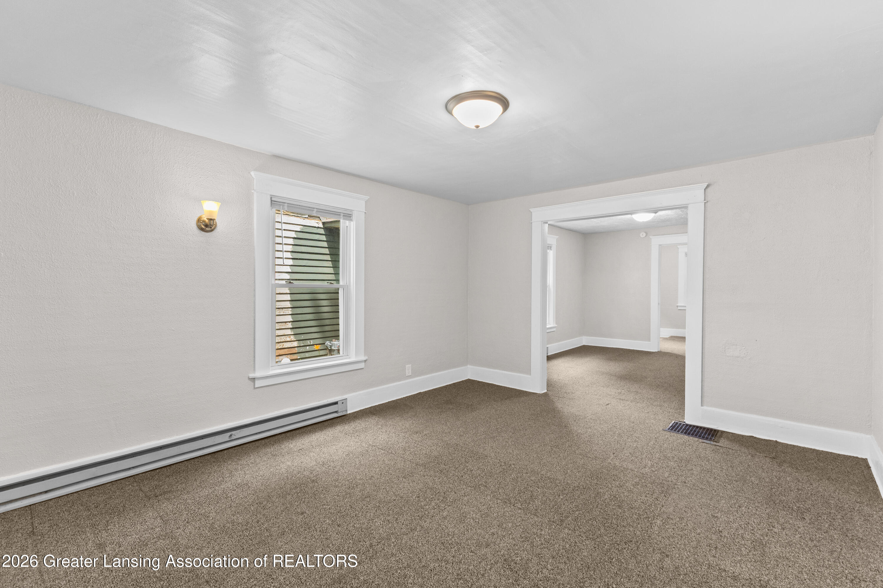 607 Shepard Street Lansing, MI 48912 - Photo 10 of 35 IMG_3103