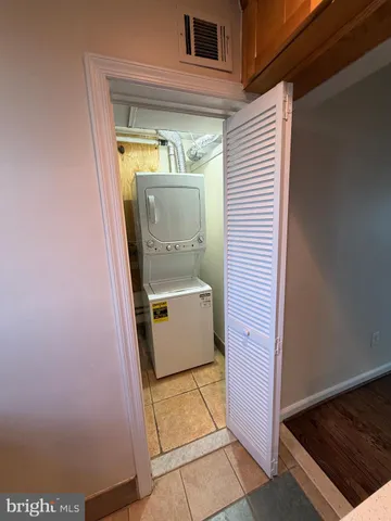 $3,400 | 3765 Mark Drive, Alexandria, VA 22305