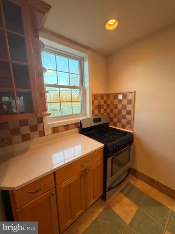 $3,400 | 3765 Mark Drive, Alexandria, VA 22305