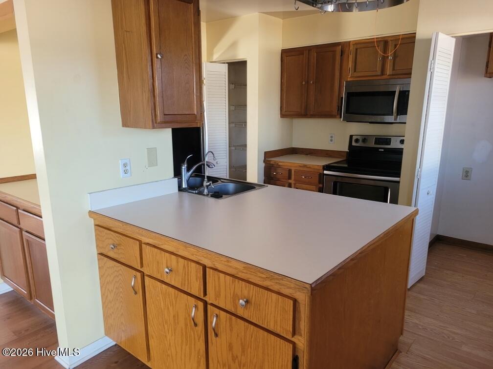 183 Cottontail Run Newport, NC 28570 - Photo 3 of 12 Kitchen(2)