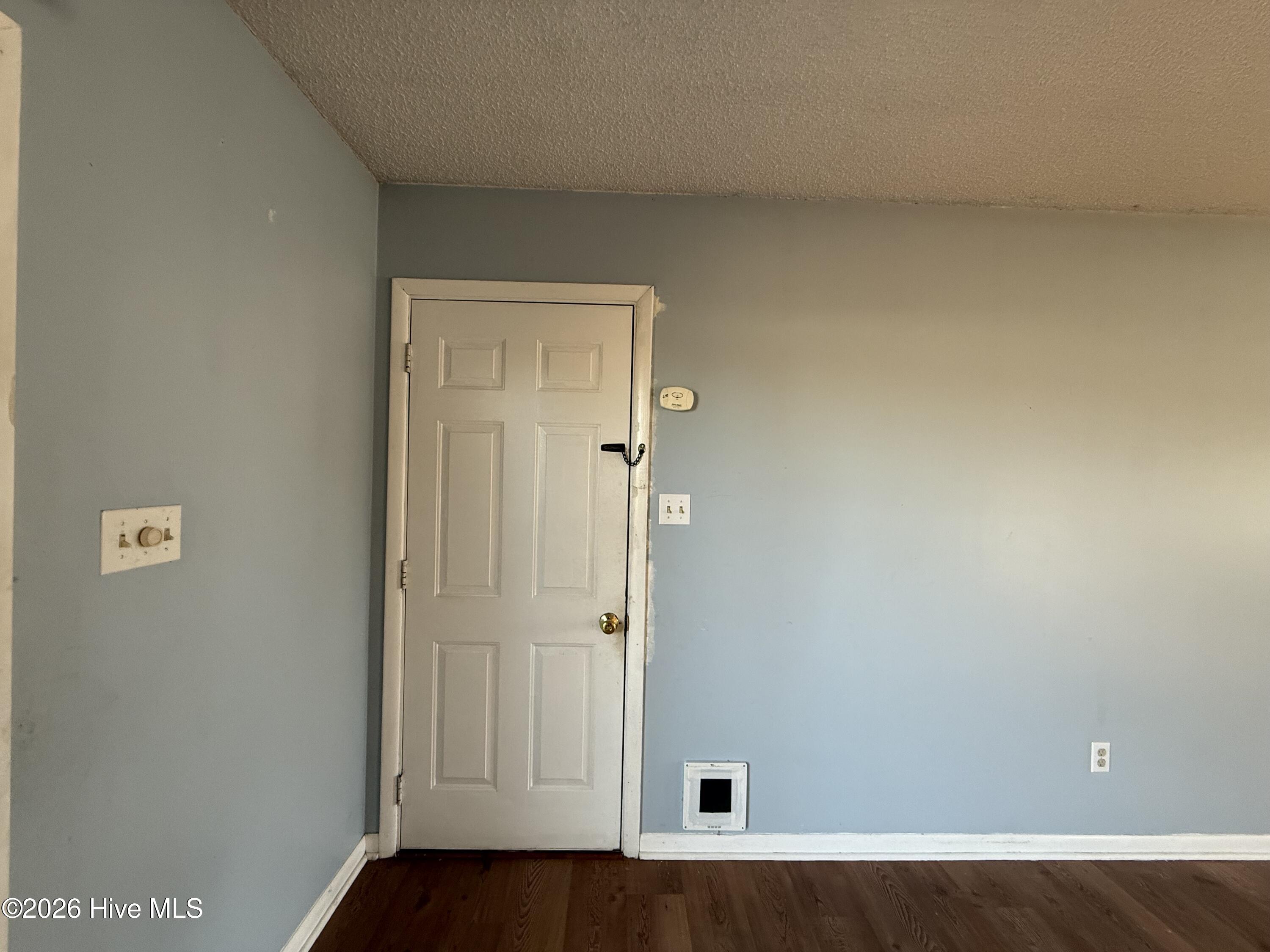183 Cottontail Run Newport, NC 28570 - Photo 7 of 12 Garage Door Entry