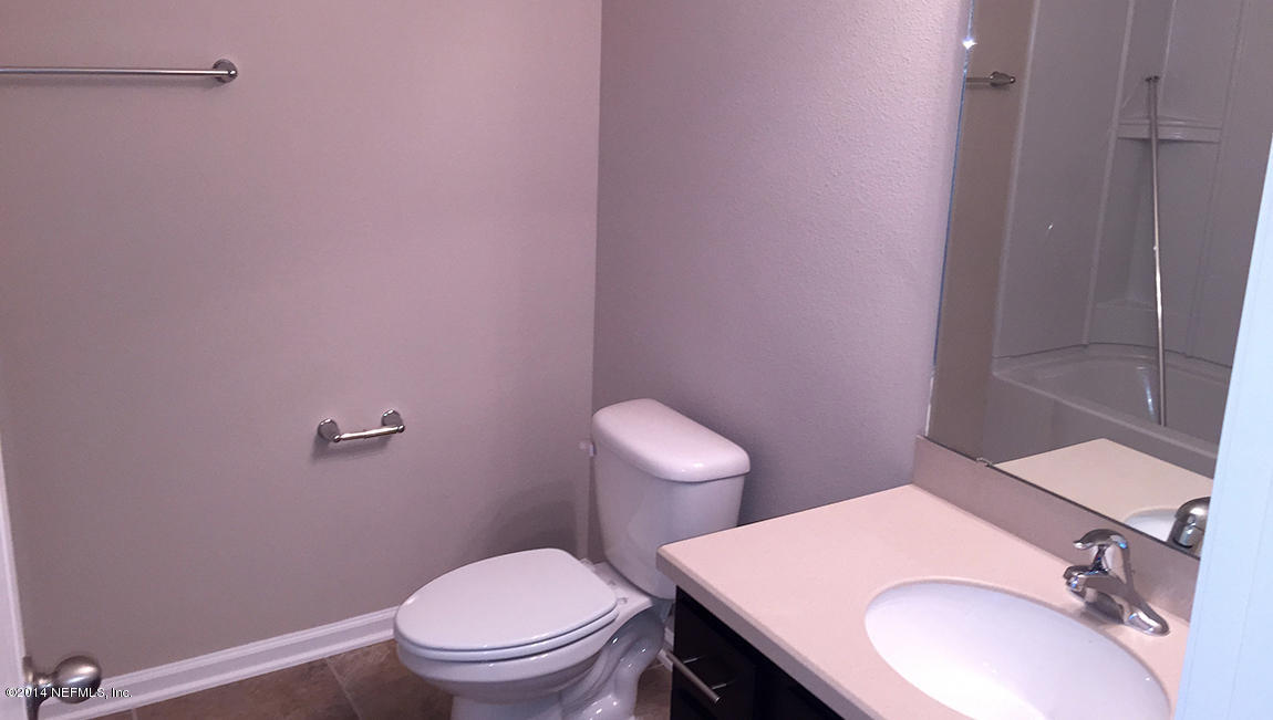 5743 Round Table Road Jacksonville, FL 32254 - Photo 5 of 17 Picketts128_BA_Crop