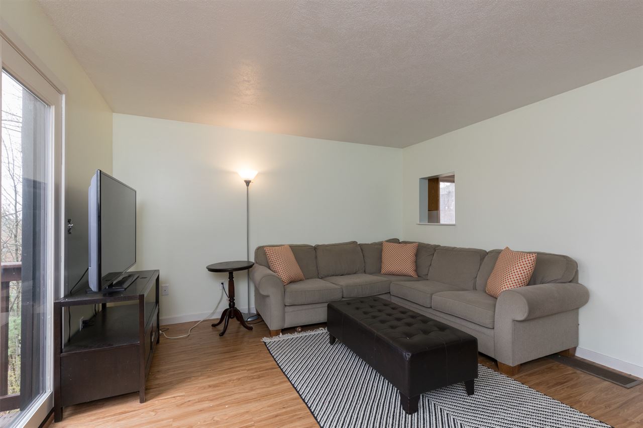 54 Thornhill Road Stratham, NH 03885 - Photo 13 of 33