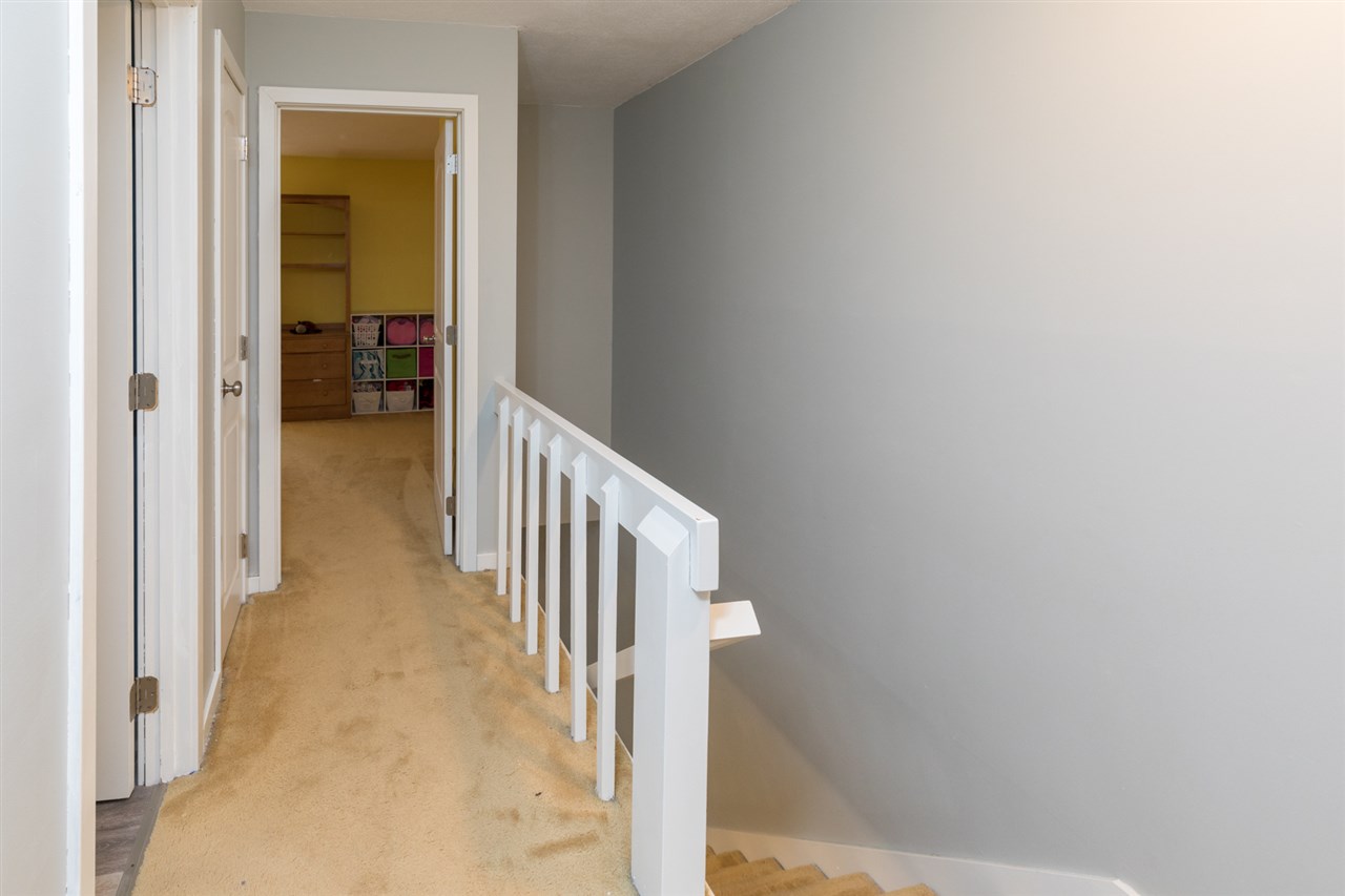 54 Thornhill Road Stratham, NH 03885 - Photo 19 of 33