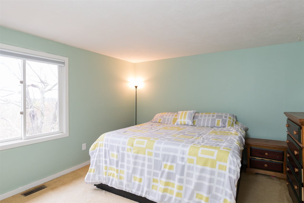 54 Thornhill Road Stratham, NH 03885 - Photo 20 of 33