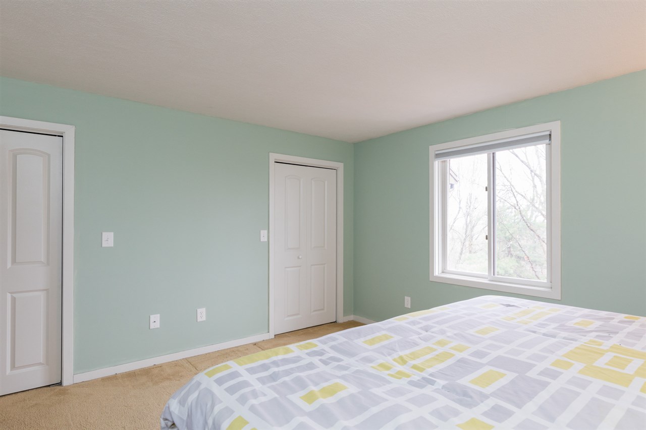 54 Thornhill Road Stratham, NH 03885 - Photo 23 of 33