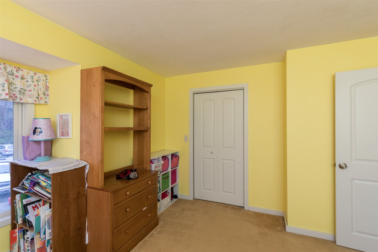 54 Thornhill Road Stratham, NH 03885 - Photo 26 of 33