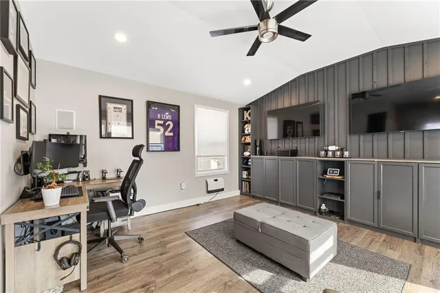 $525,000 | 221 Laurel Avenue Southwest, Atlanta, GA 30314