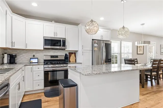 $525,000 | 221 Laurel Avenue Southwest, Atlanta, GA 30314