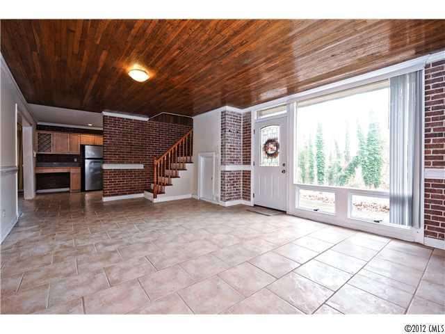 9324 Valley Road Charlotte, NC 28270 - Photo 4 of 16 Gallery Image 4