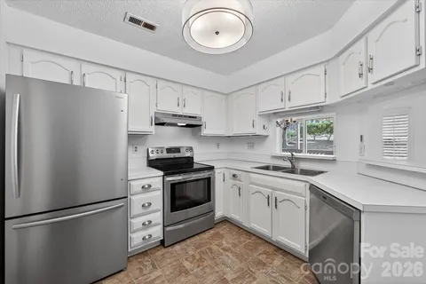 $259,900 | 6000 Gray Gate Lane, Unit D, Charlotte, NC 28210