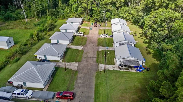 $910,000 | 15660 Becky Lane, Hammond, LA 70401