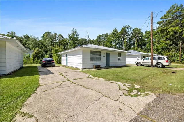 $910,000 | 15660 Becky Lane, Hammond, LA 70401