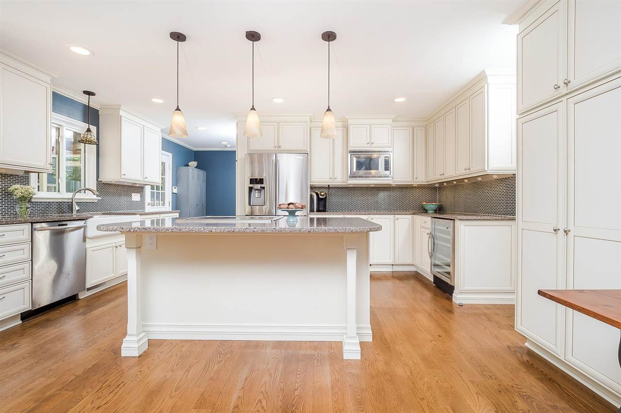 5213 Caber Road Raleigh, NC 27613 - Photo 5 of 25 High end updated kitchen