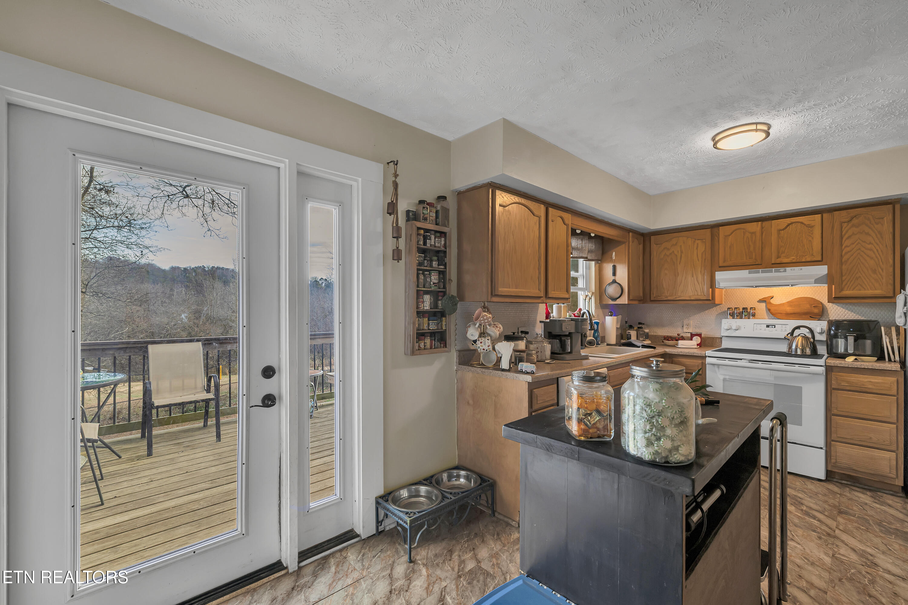 1808 Brookmill Road Knoxville, TN 37932 - Photo 8 of 23 1808 Brookmill Rd-109