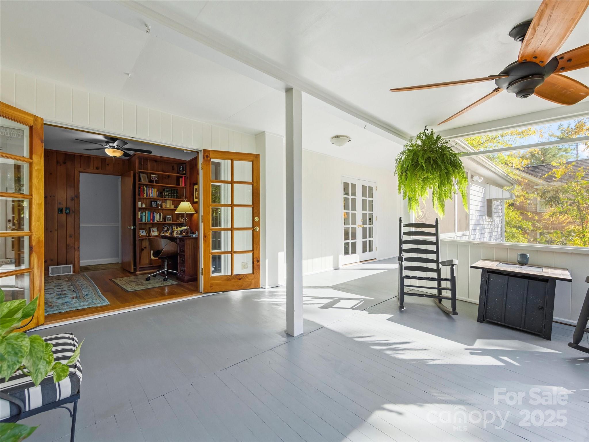 9 Hilltop Road Asheville, NC 28803 - Photo 23 of 34 a view of livingroom with natural light