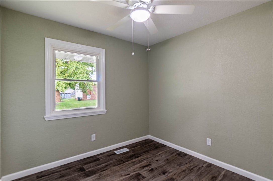 69 North Meadowlark Drive Decatur, IL 62526 - Photo 9 of 21 Gallery Image 9
