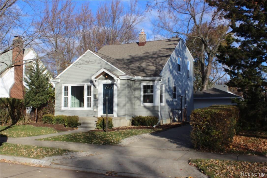 1574 Cambridge Road Berkley, MI 48072 - Photo 1 of 27 IMG_3188.jpg