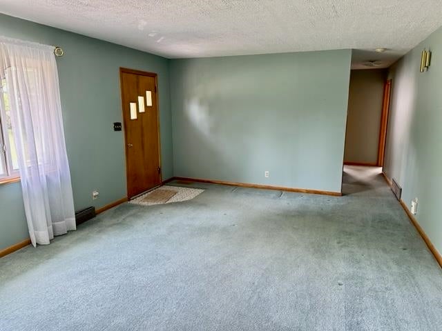 5199 West Pea Ridge Road Huntington, WV 25705 - Photo 4 of 20 Gallery Image 4