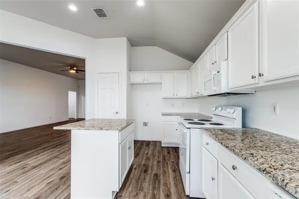 $2,100 | 311 Charleston Drive, Anna, TX 75409