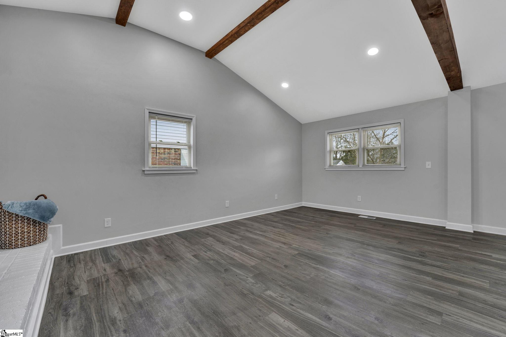 8 Farmington Road Greenville, SC 29605 - Photo 12 of 26
