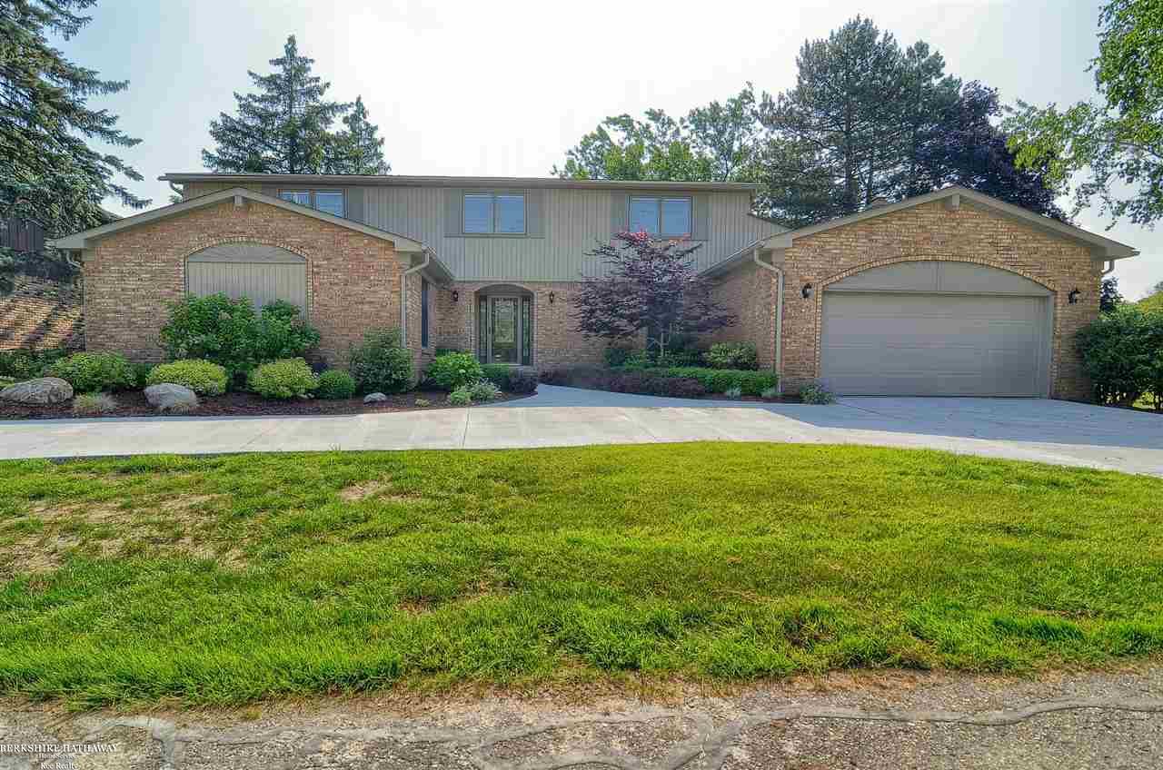 1800 North Adams Road Rochester Hills, MI 48306 - Photo 1 of 43