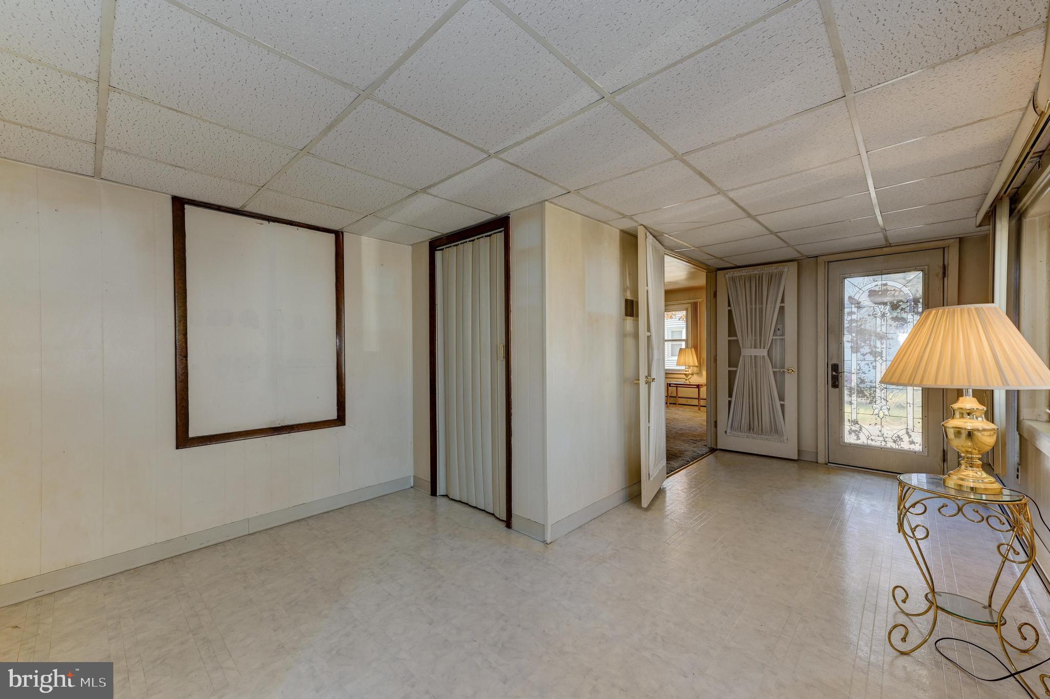402 Line Street Hammonton, NJ 08037 - Photo 5 of 24