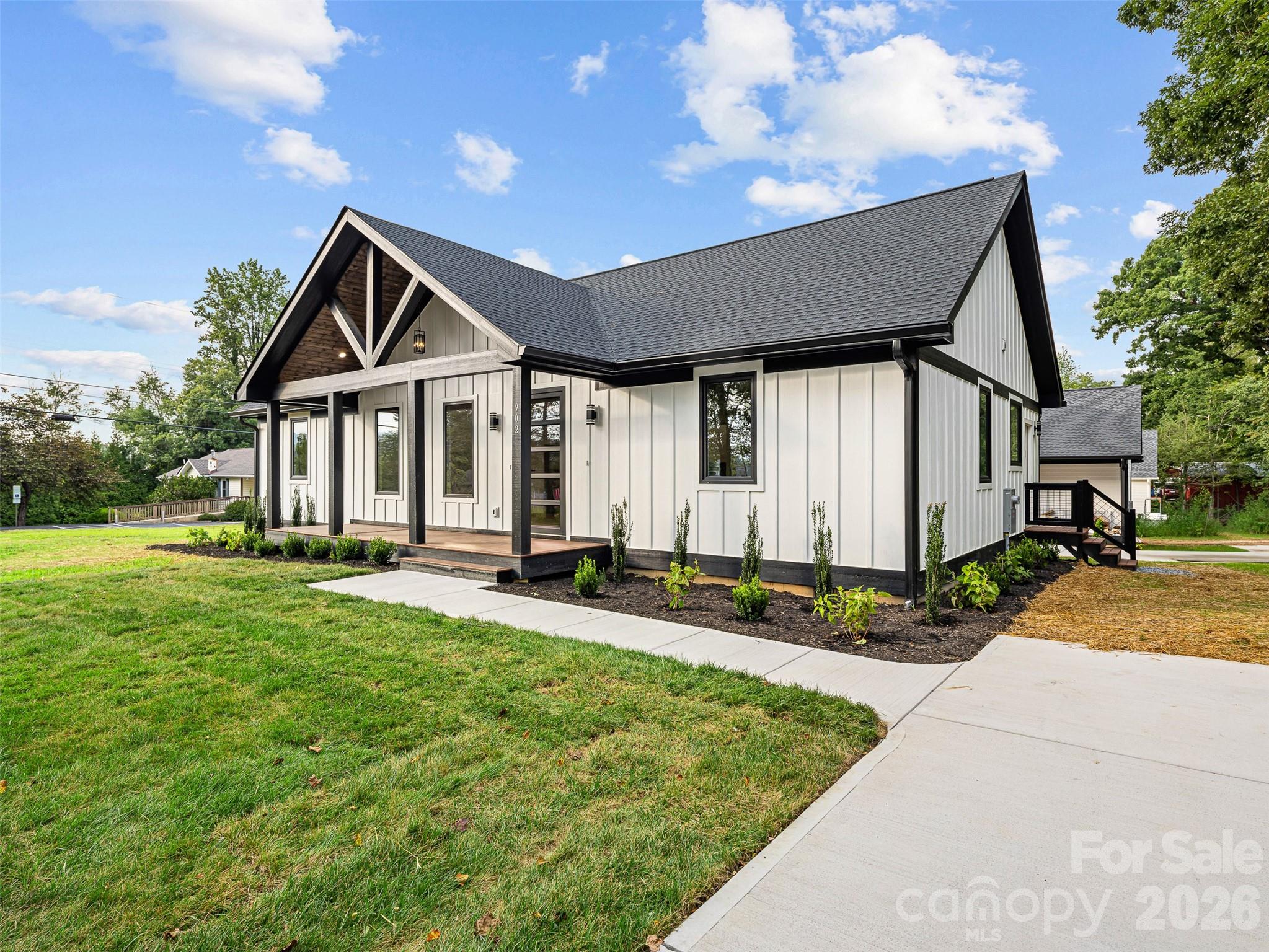 902 Narva Road Hendersonville, NC 28792 - Photo 42 of 48 Gallery Image 42