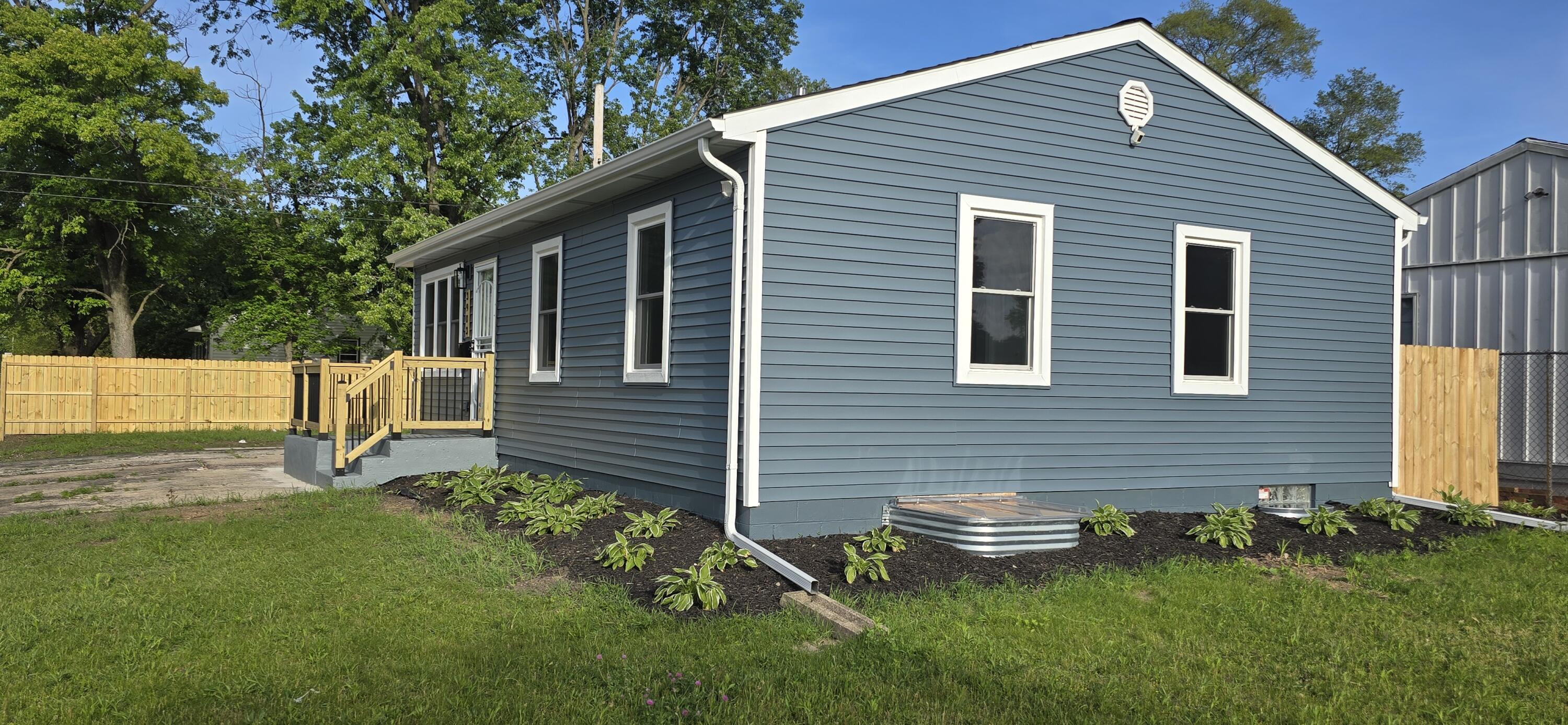 3903 Kentucky Street Gary, IN 46409 - Photo 4 of 15 3000x1386