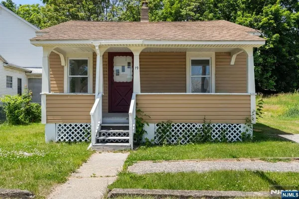 $300,000 | 19-21 John Wilton Street, Franklin, NJ 07416