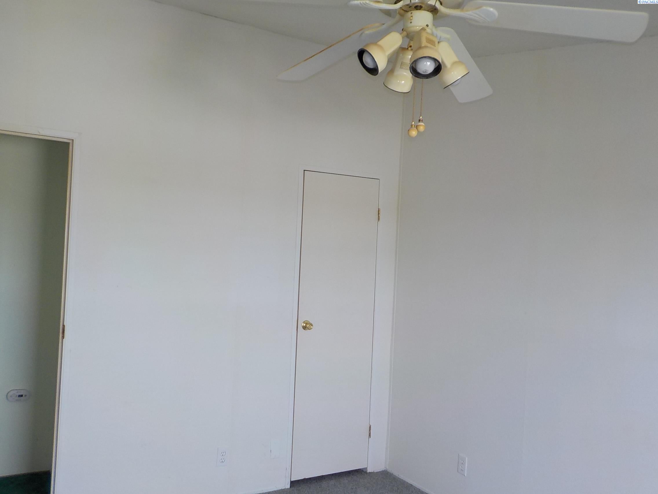 96 Ridgecliff Drive Richland, WA 99352 - Photo 17 of 30 Gallery Image 17