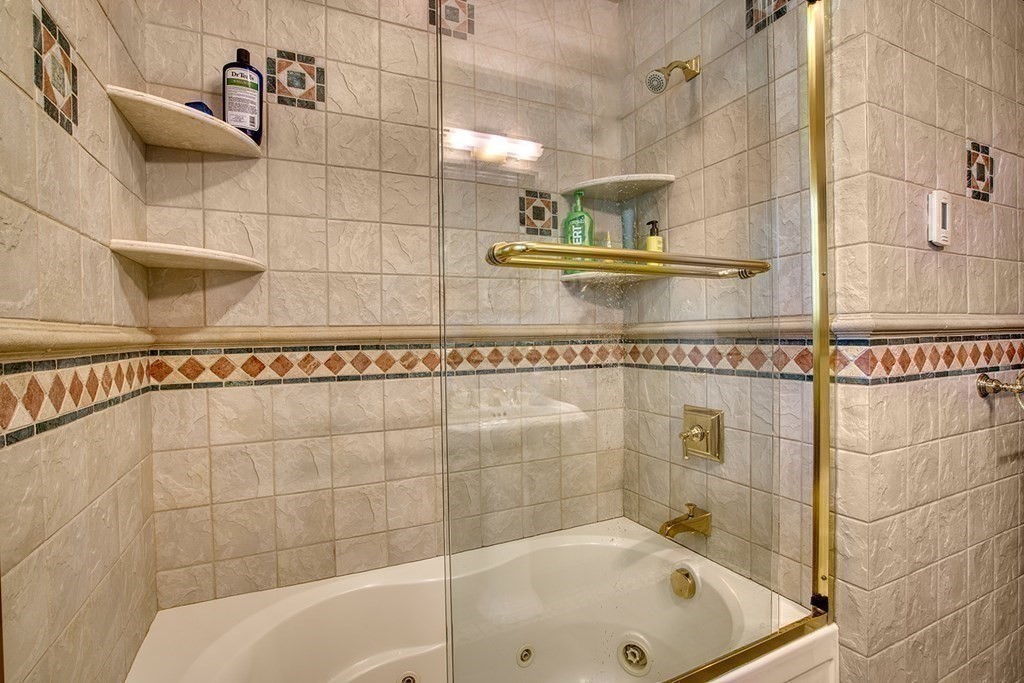 140 Rangeley Road Brookline, MA 02467 - Photo 23 of 33