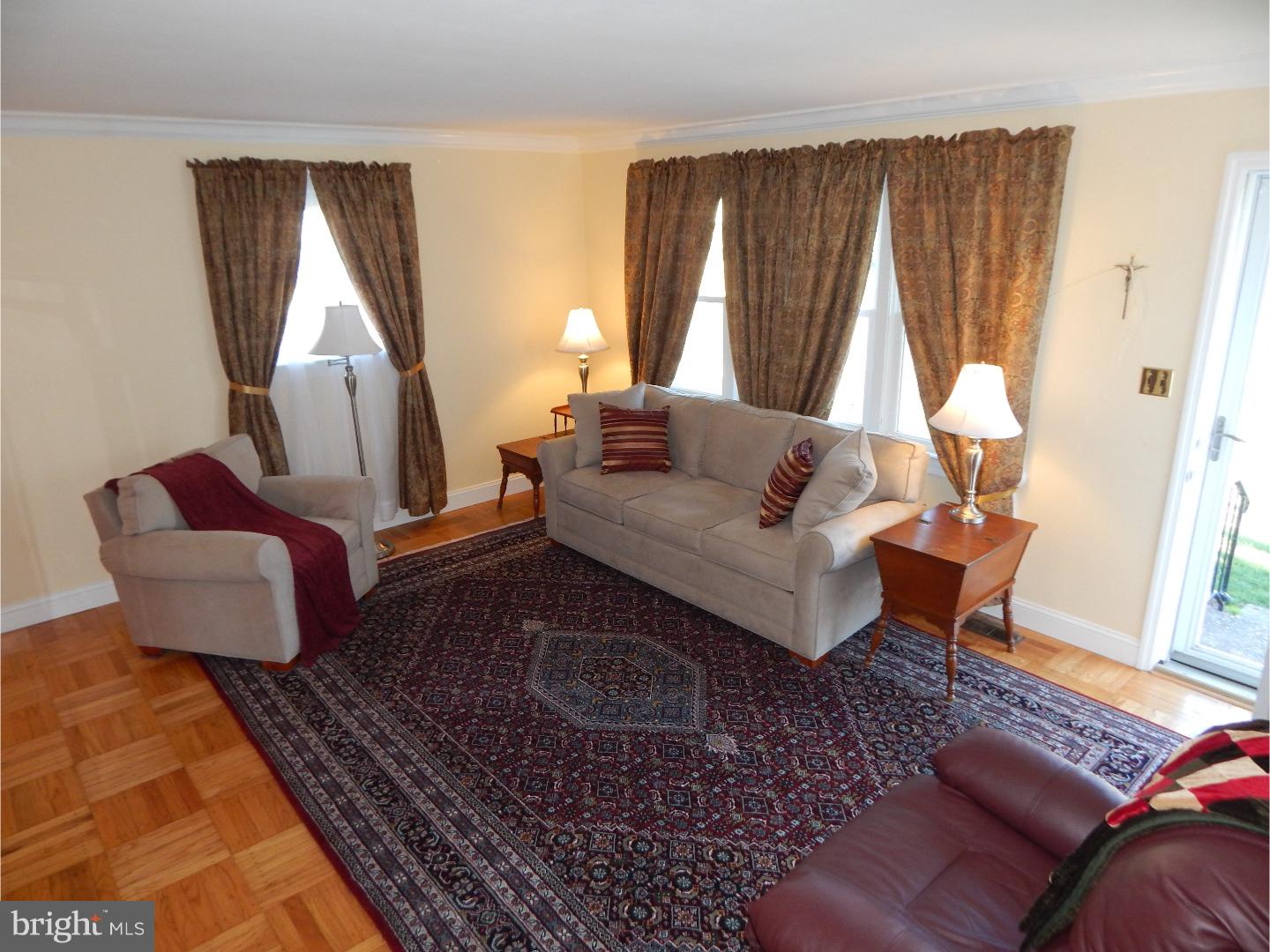 21 Overton Road Hamilton, NJ 08690 - Photo 2 of 18 Living Room