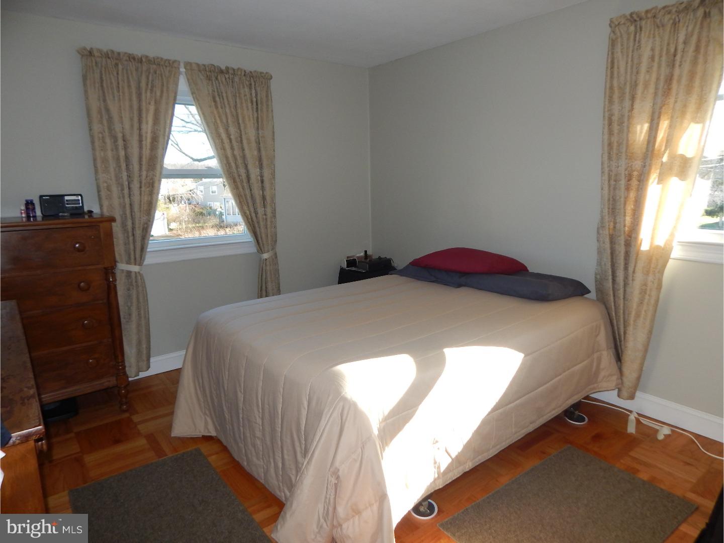21 Overton Road Hamilton, NJ 08690 - Photo 11 of 18 Bedroom - Main