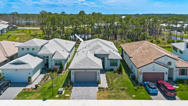 $899,750 | 6980 Southeast Hvn Lane, Stuart, FL 34997