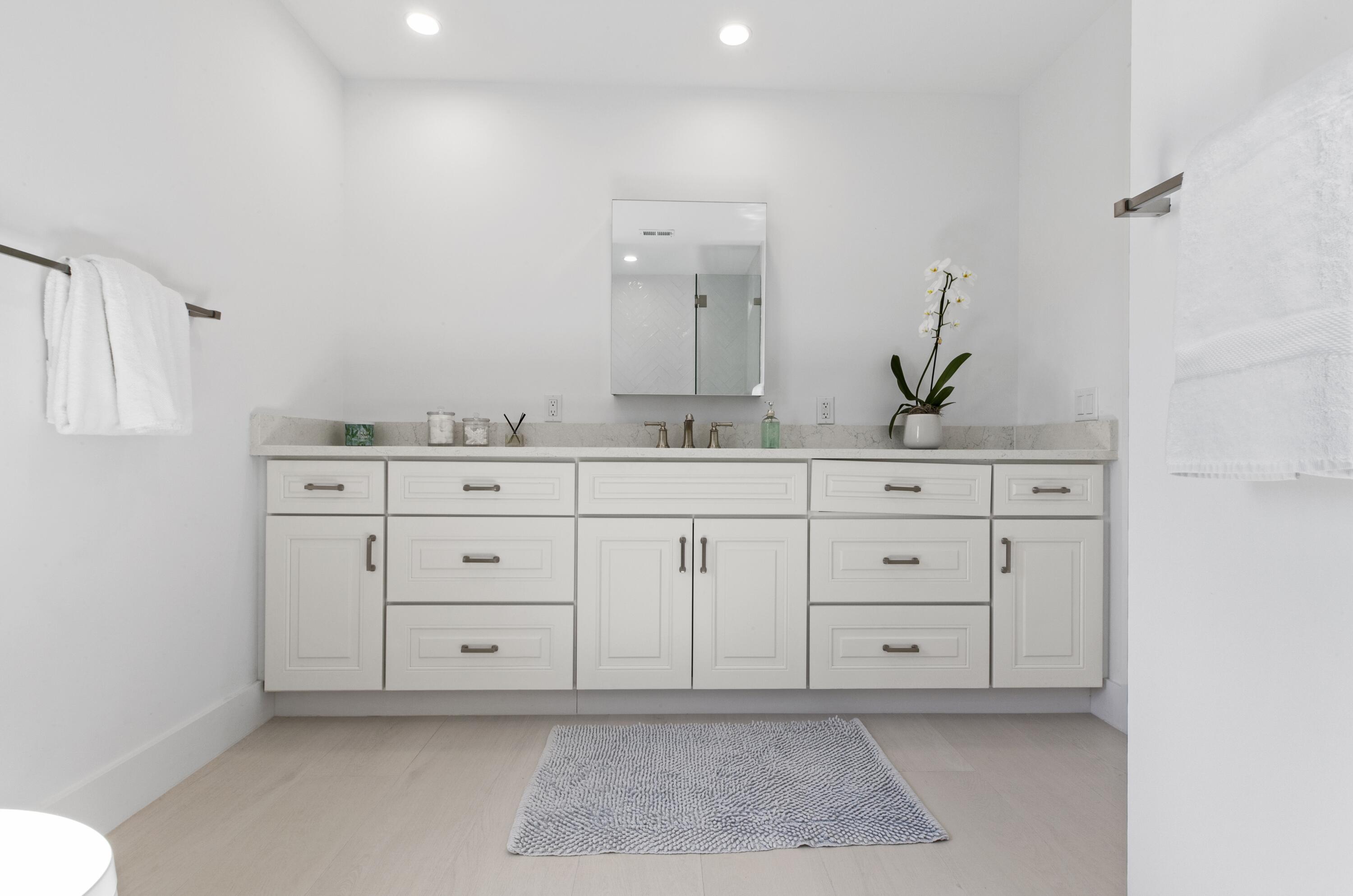 116 North Beach Road Jupiter Island, FL 33455 - Photo 23 of 42 116 North Beach Rd 040