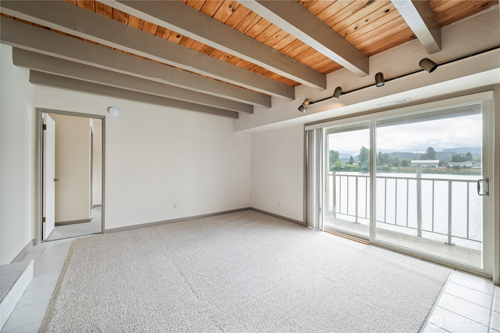 1310 River Road, Unit 2 Longview, WA 98632 - Photo 16 of 40