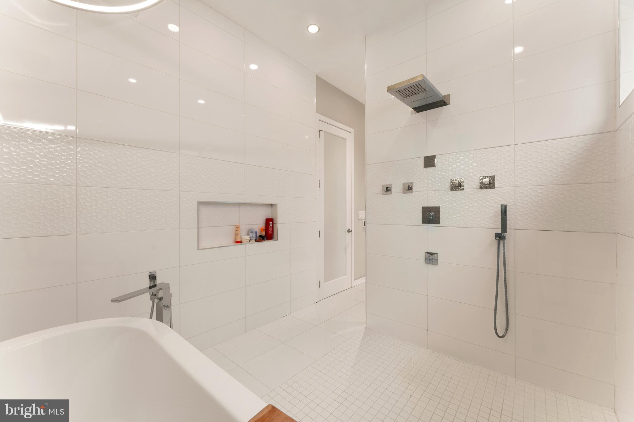 152 Vine Street Philadelphia, PA 19106 - Photo 26 of 53