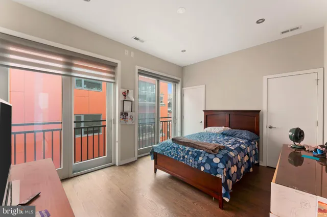 a view of an outdoor space with a balcony