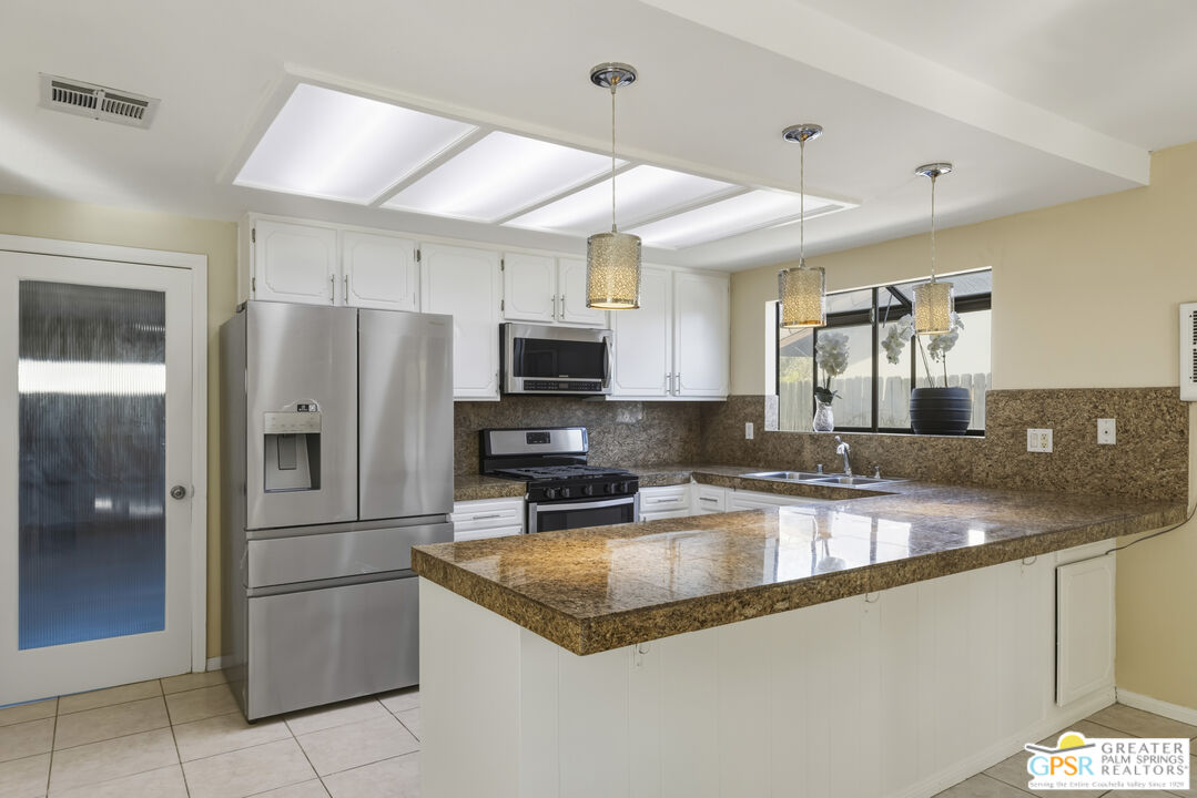 67625 Quijo Road Cathedral City, CA 92234 - Photo 10 of 34