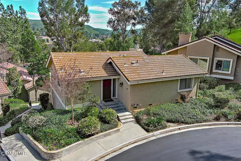 $759,900 | 576 Calle De Las Ovejas, Oak Park, CA 91377