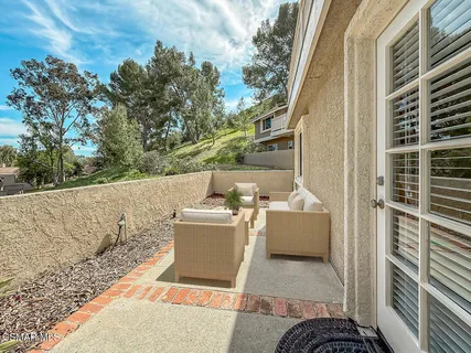 $759,900 | 576 Calle De Las Ovejas, Oak Park, CA 91377