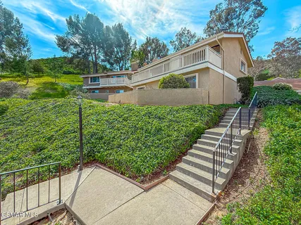 $759,900 | 576 Calle De Las Ovejas, Oak Park, CA 91377