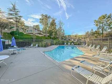 $759,900 | 576 Calle De Las Ovejas, Oak Park, CA 91377