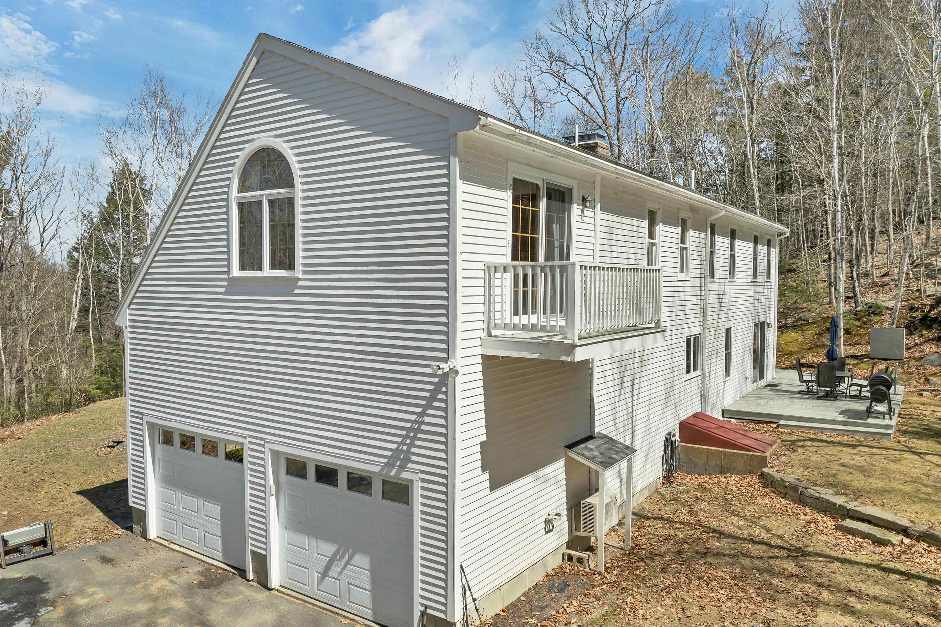 204 Cherry Valley Road Alton, NH 03810 - Photo 3 of 49