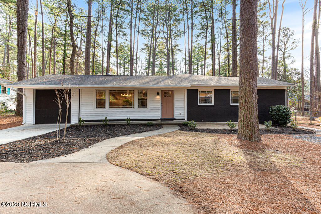 525 Highland Road Southern Pines, NC 28387 - Photo 1 of 51 525 Highland Rd-LR-JFP-2